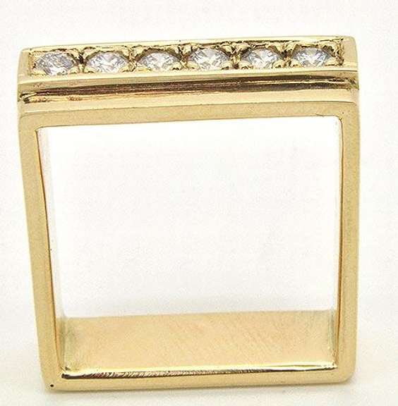 Square Design Unique Ring in 18kt Gold