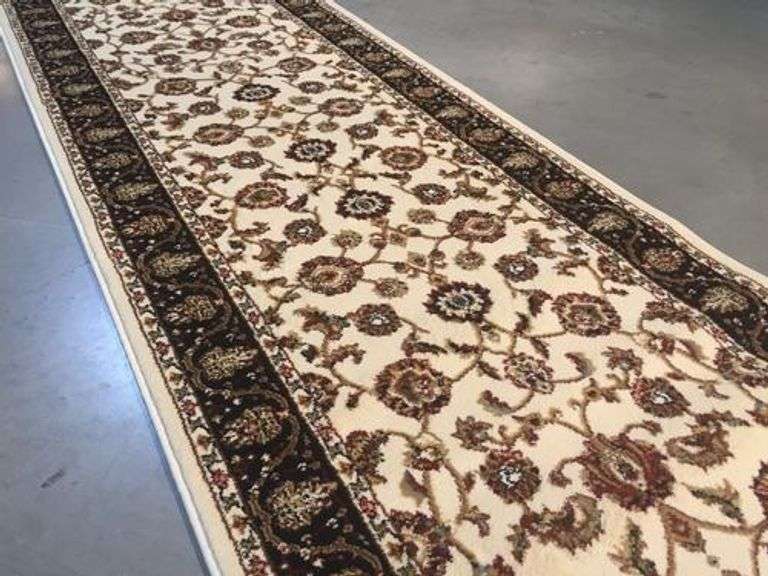 Classic Detailed & Decorative 10 Ft Long Runner