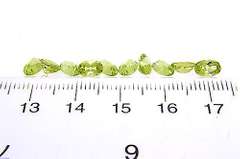 Group Lot of Oval Faceted Peridot Weighing 4.98ctw