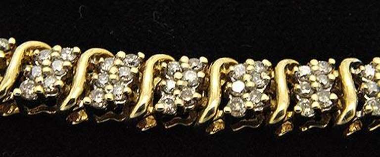 14kt Gold Floral Design Diamond Bracelet, 2ctw