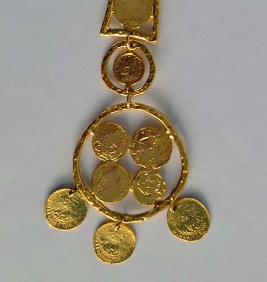 Vintage Oversized Kenneth Lane 22k Gold-Plated Necklace with Hammered Disks