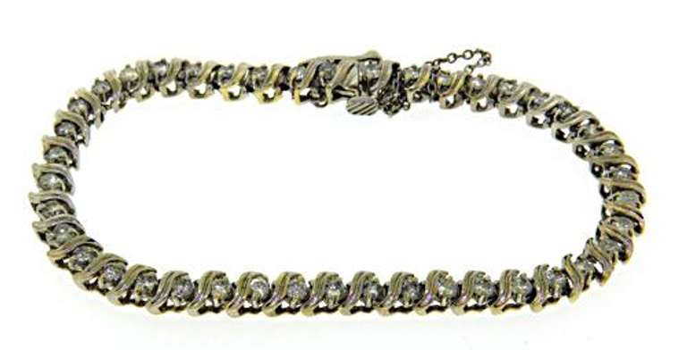Gorgeous Diamond S Link Tennis Bracelet