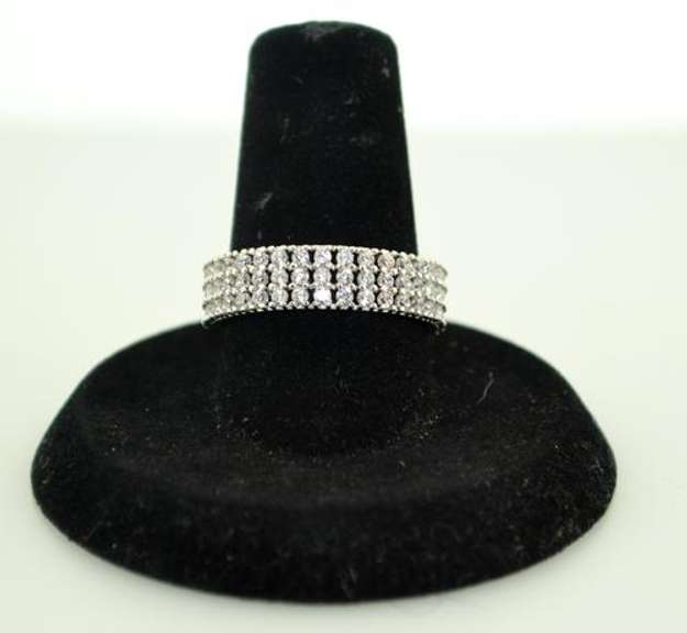 Gorgeous Silver Gemstone Ring