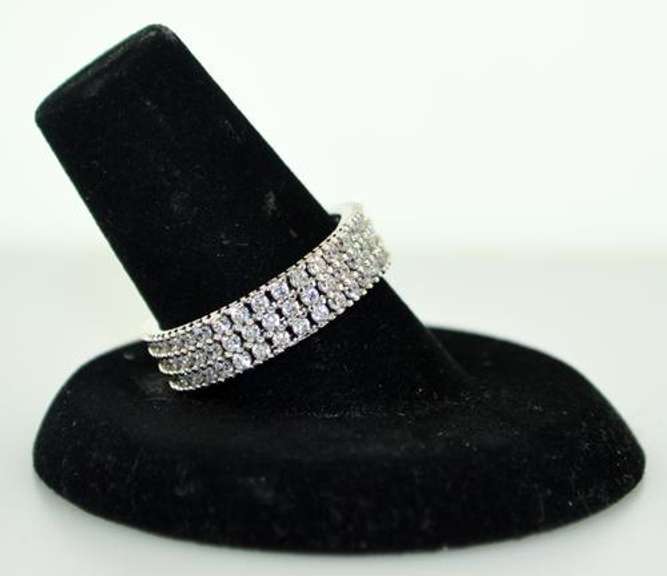 Gorgeous Silver Gemstone Ring