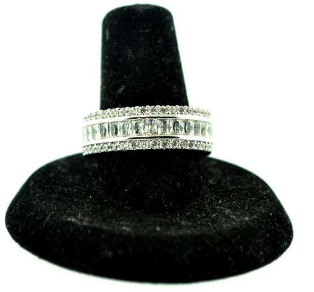 Gorgeous Silver Gemstone Ring