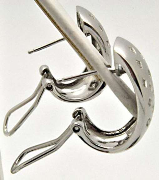 LADIES 14 KT WHITE GOLD DIAMOND EARRINGS.