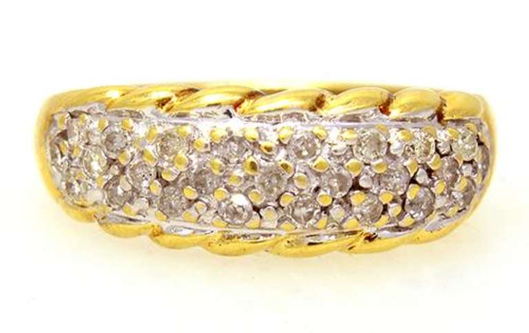 Diamond Cluster Ring in Gold, Size 6