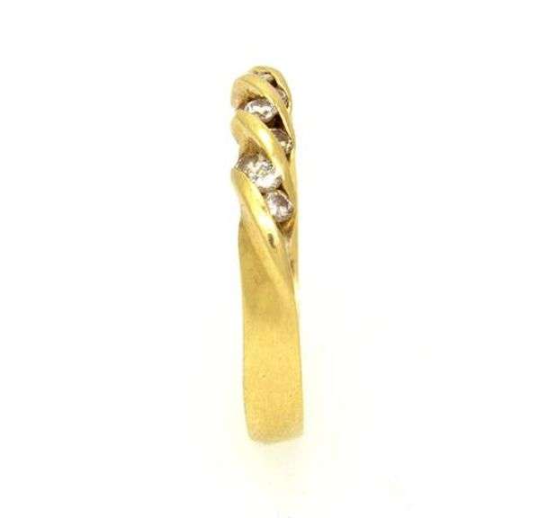 Beautiful Diamond Ring in Gold, Size 6