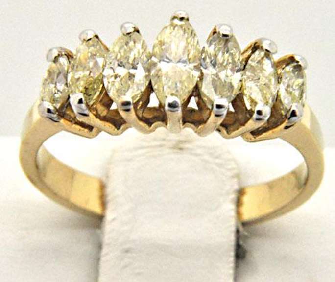 LADIES 14 KT DIAMOND BAND 1.00 CARAT TOTAL WEIGHT.