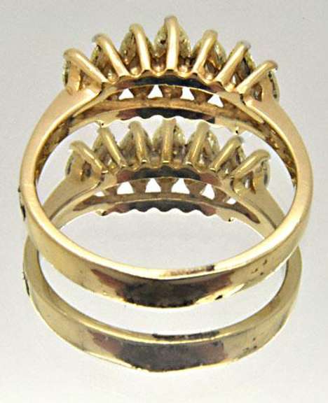 LADIES 14 KT DIAMOND BAND 1.00 CARAT TOTAL WEIGHT.