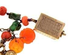 Amazing Chinese Necklace with Box Pendant