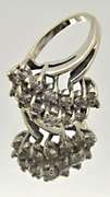 LADIES 14 KT WHITE GOLD COCKTAIL DIAMOND RING.