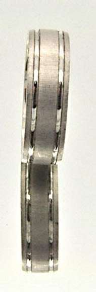 MEN'S 14 KT WHITE GOLD BAND.