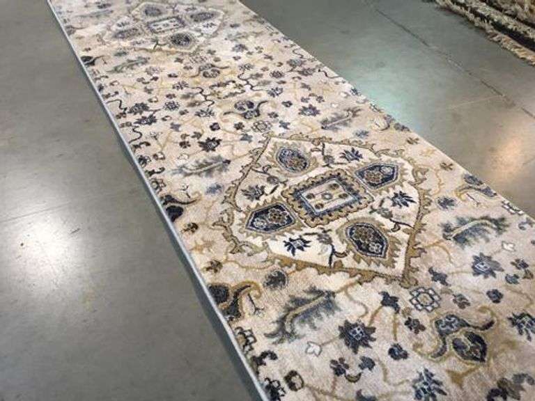Vintage Reproduction Medallion Design 8ft Runner