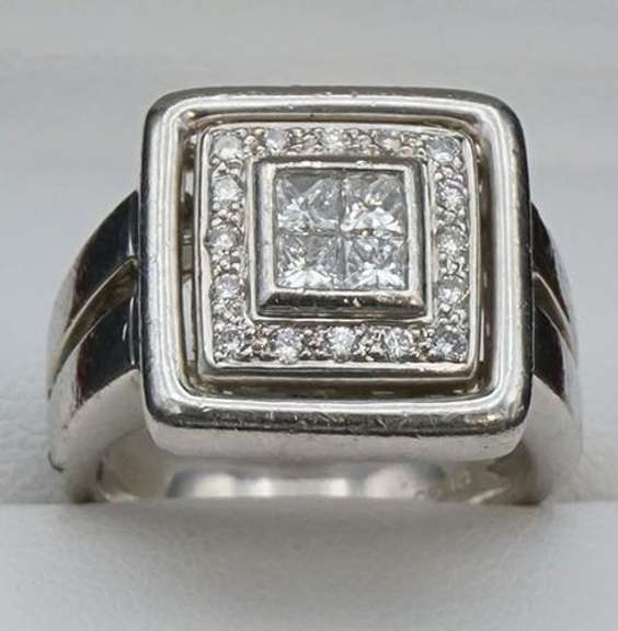 Platinum Princess & Round Diamond Square Ring