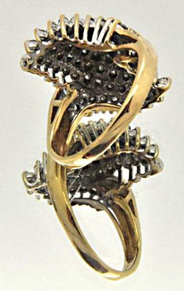 LADIES 10 KT YELLOW GOLD 1.50 CTW DIAMOND DOME RING.