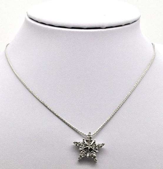 LADIES 14 KT WHITE GOLD WHEAT NECKLACE WITH A DIAMOND PENDANT