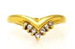 Diamond V-Ring in Gold, Size 5.5