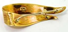 Contemporary 18K Textured Swirl Brooch