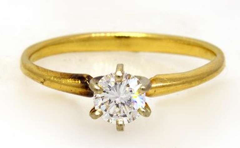 Amazing Diamond Ring in Gold, Size 7.75