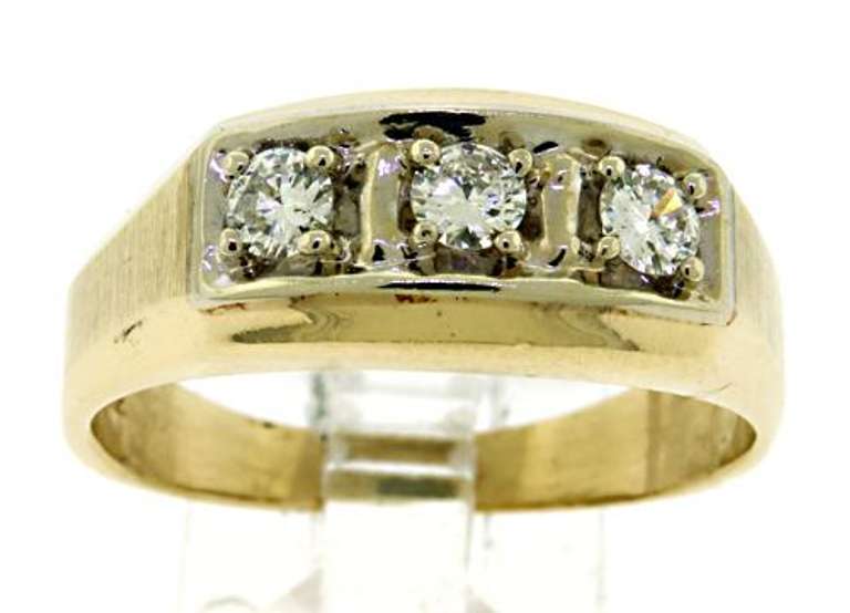 Classic 14kt Gent's Diamond Ring