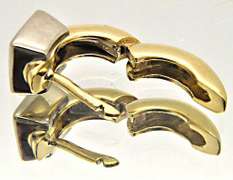 LADIES 18 KT YELLOW AND WHITE GOLD AMETHYST SET.