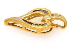 Pretty Diamond Heart Pendant in Gold