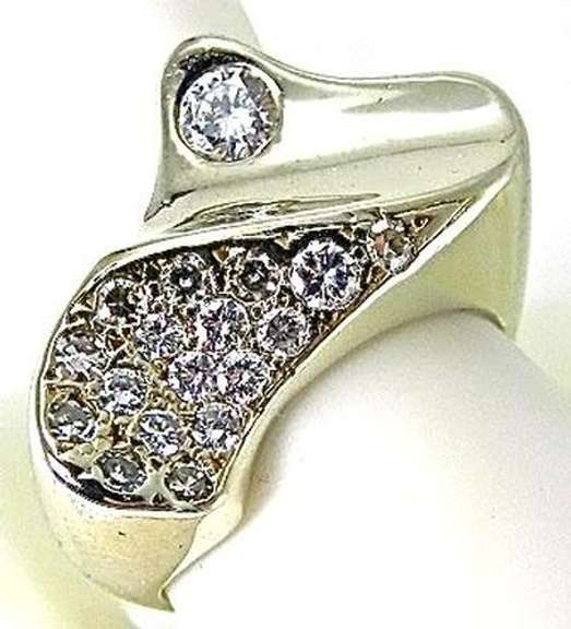 Artistic 14K White Gold Diamond Ring
