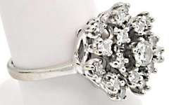 ANTIQUE STYLE LADIES 1.5 CTW DIAMOND RING.