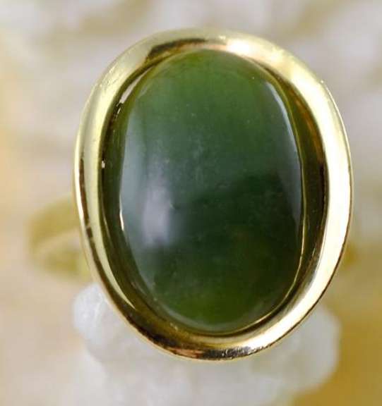 Nicely Designed 14K Jade Ring