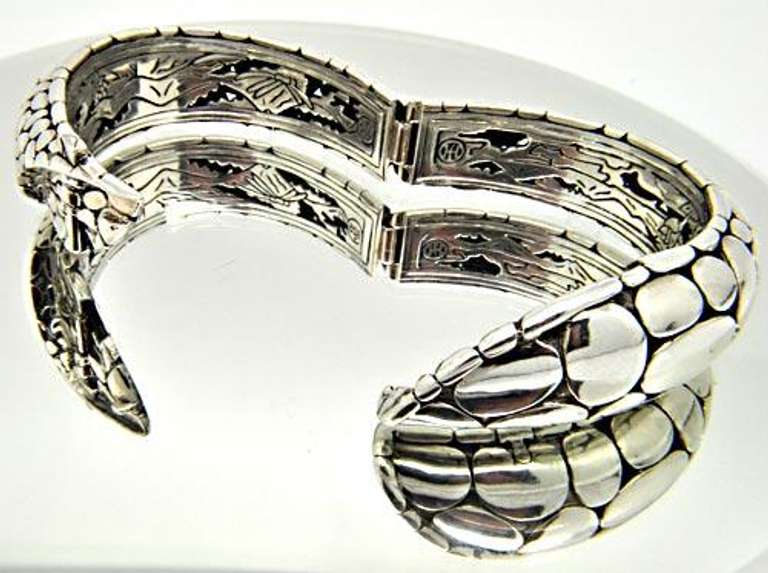 JOHN HARDY WIDE KALI BANGLE OVERLAP