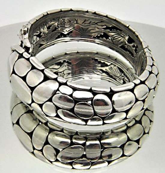 JOHN HARDY WIDE KALI BANGLE OVERLAP
