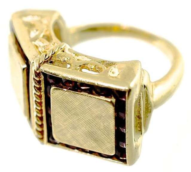 Uniquely Styled 14K and Garnet Ring