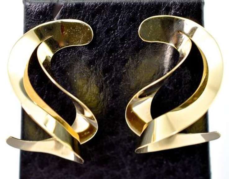 Showy 14K Swirl Earrings
