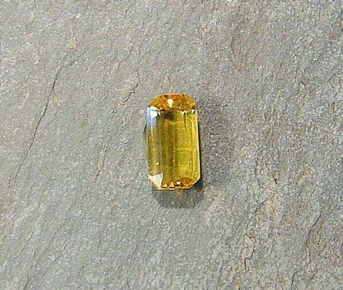 Brilliant Natural Golden Sapphire - 1.23 cts.