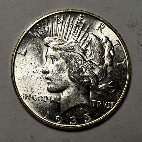 Brillant Unc 1935-S Peace Silver Dollar