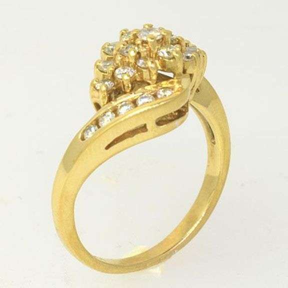 Briliant .30 CTW Diamond Cluster Ring