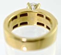 Sparkly 18K Diamond Engagement Ring