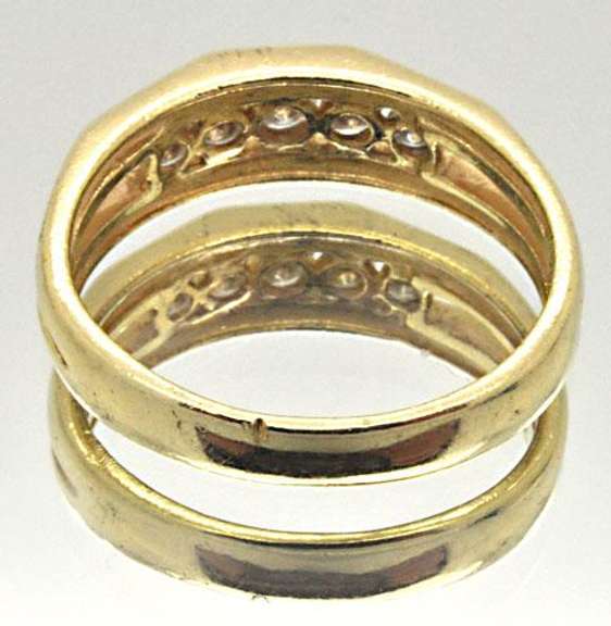 MEN'S 14 KT DIAMOND BAND.