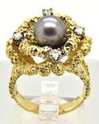 18K GOLD BLACK TAHITIAN PEARL AND DIAMOND RING