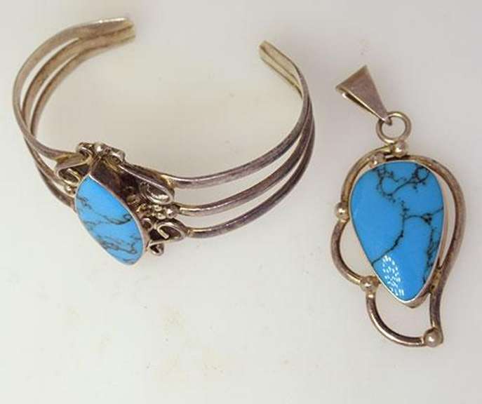 Matching Vintage Turquoise Cuff and Pendant