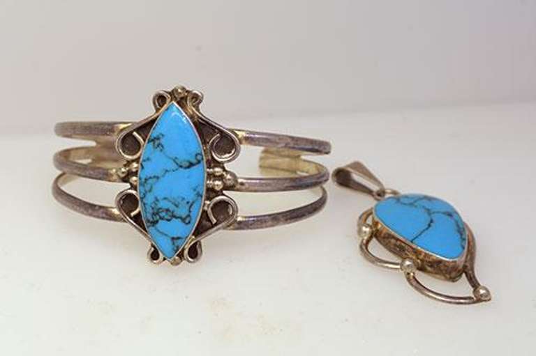 Matching Vintage Turquoise Cuff and Pendant