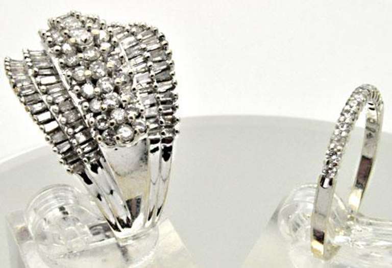 14 KT SET WITH OVER 2.00 CARATS OF DIAMONDS