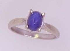 7x5mm Star Sapphire in White Gold