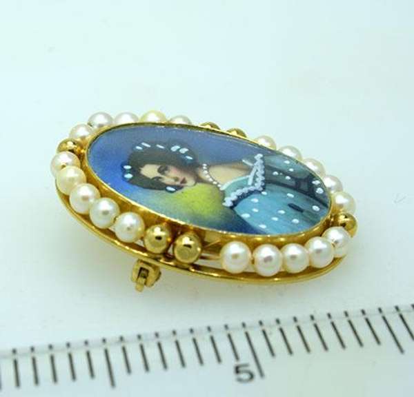 Vintage Carl-Art 14kt Hand Embellished Brooch