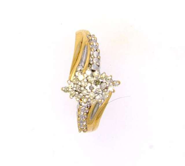 Cluster Diamond Ring in Gold, Size 5.25
