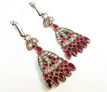 Appealing Antique Design Beautiful Gems 925 SS Earrings