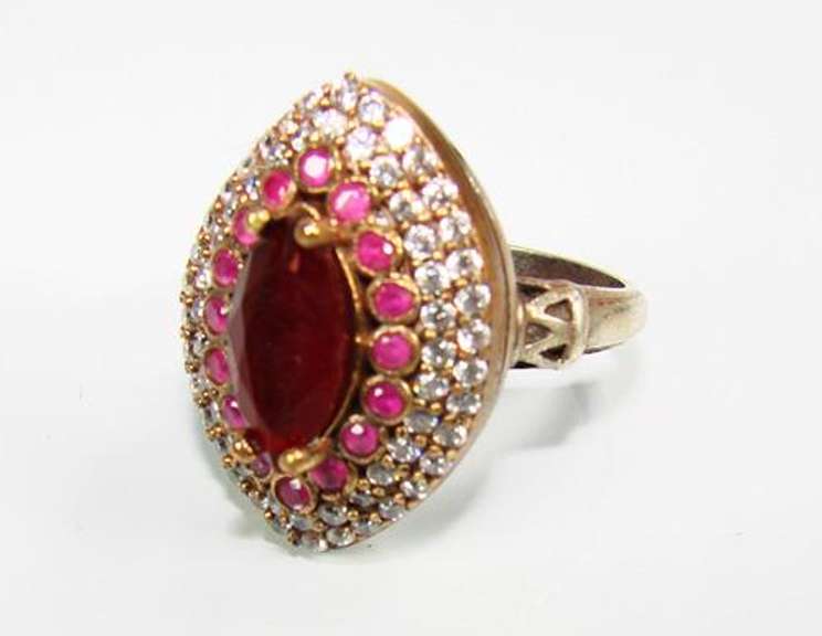 Attractive Gemstone & Intricate Design 925 Silver Ring