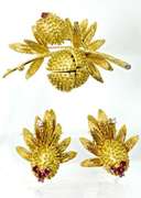 Fantastic 18K Thistle Brooch and Earrings Set