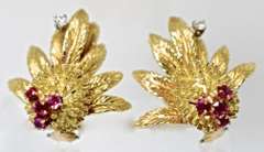Fantastic 18K Thistle Brooch and Earrings Set